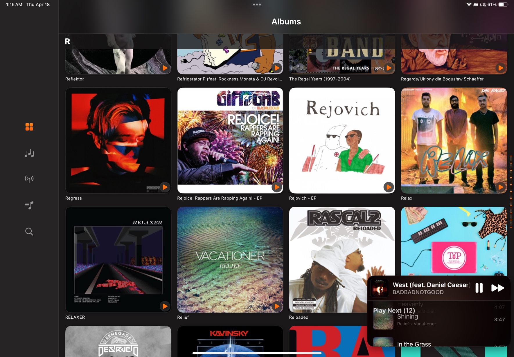 Screenshot of Wave app showing the albums grid view.